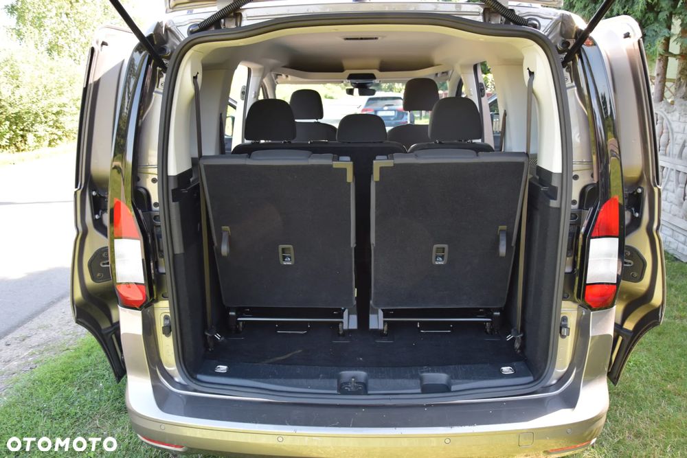 Ford Tourneo Connect 2.0 EcoBlue Allrad TITANIUM - 17