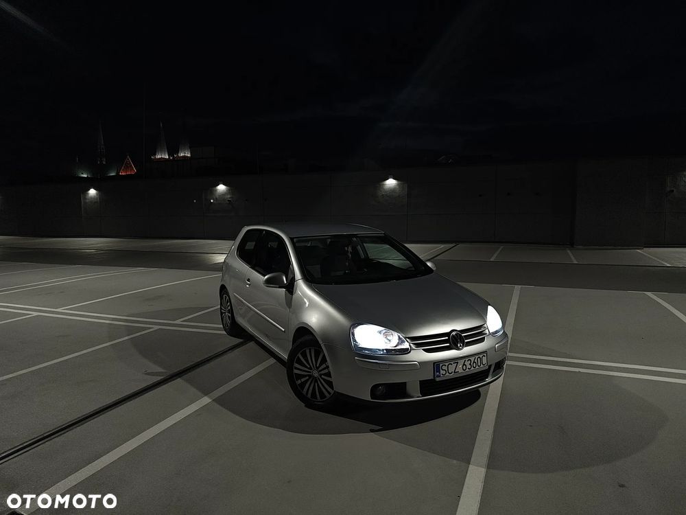 Volkswagen Golf 1.6 Automatik Goal - 2