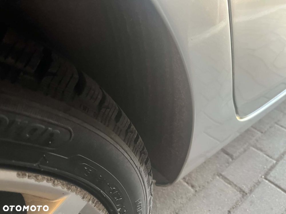 Volkswagen Golf 1.6 Comfortline - 11