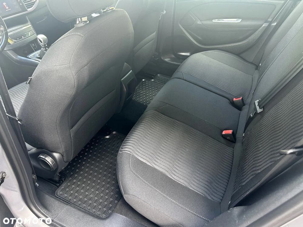 Peugeot 308 1.6 BlueHDi Active S&S - 10