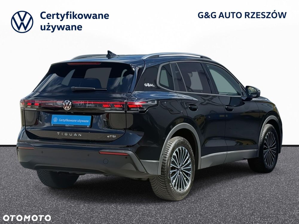 Volkswagen Tiguan - 5