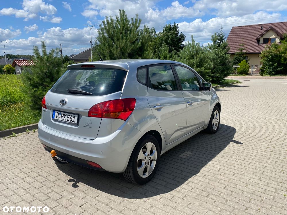 Kia Venga - 5