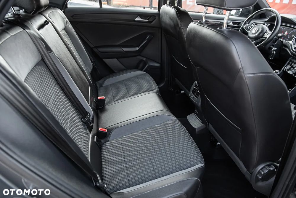 Volkswagen T-Roc 1.5 TSI OPF R-Line - 28