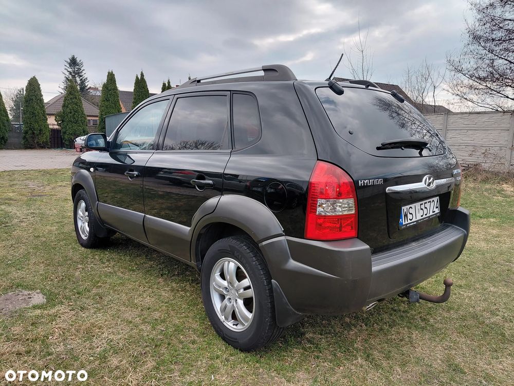 Hyundai Tucson 2.0 CRDi VGT 2WD GLS - 10