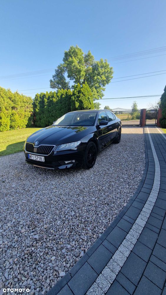 Skoda Superb - 1