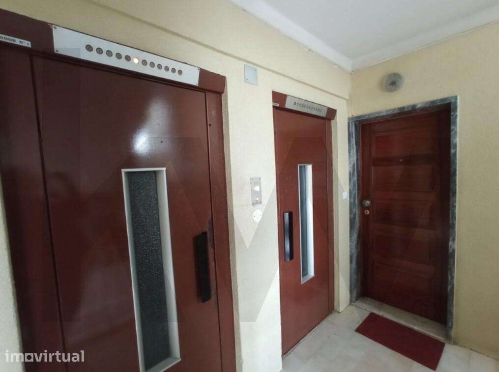 Apartamento T3 no Carregado - Grande imagem: 3/16