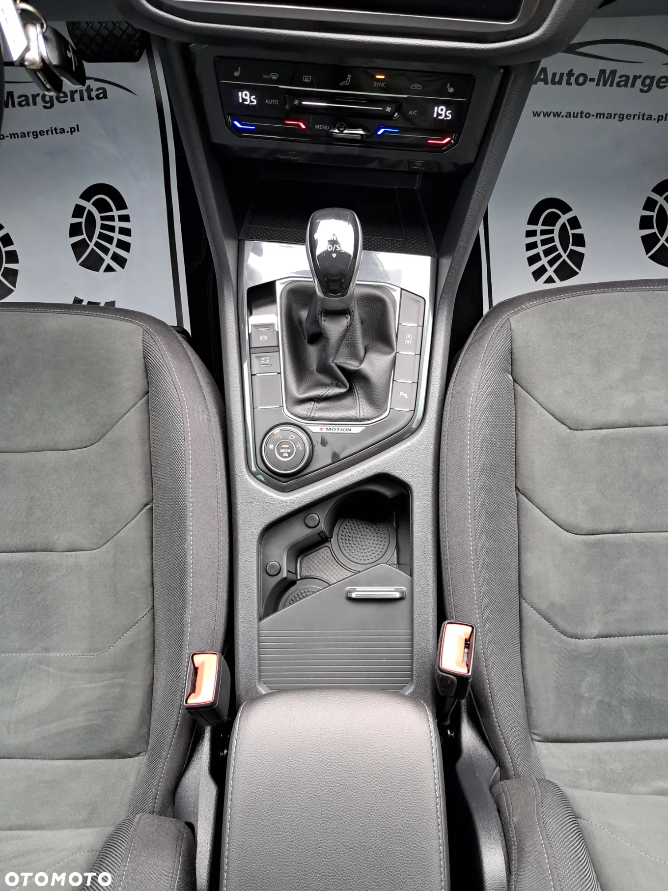Volkswagen Tiguan 2.0 TDI SCR 4MOTION DSG Elegance - 20
