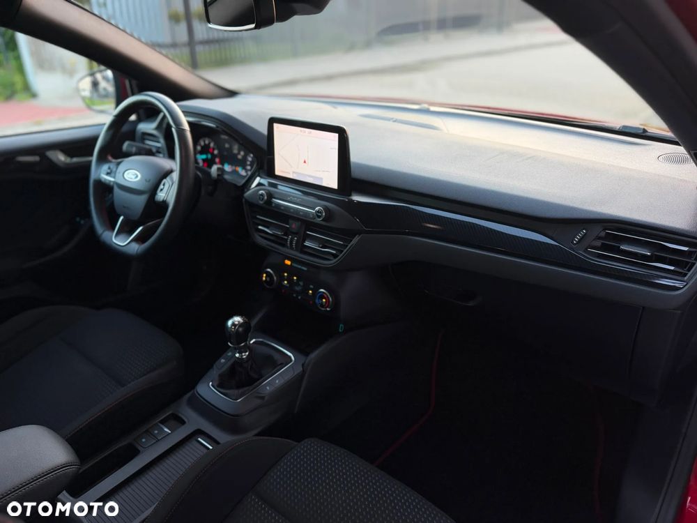 Ford Focus - 17
