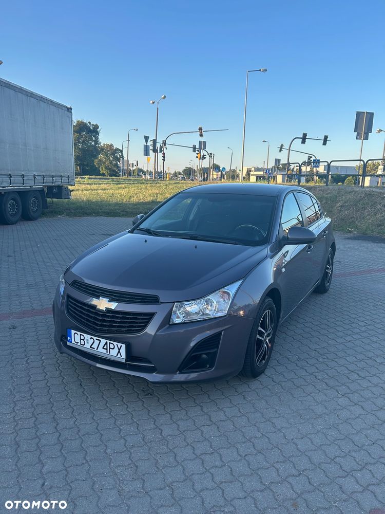 Chevrolet Cruze 1.6 LT - 1