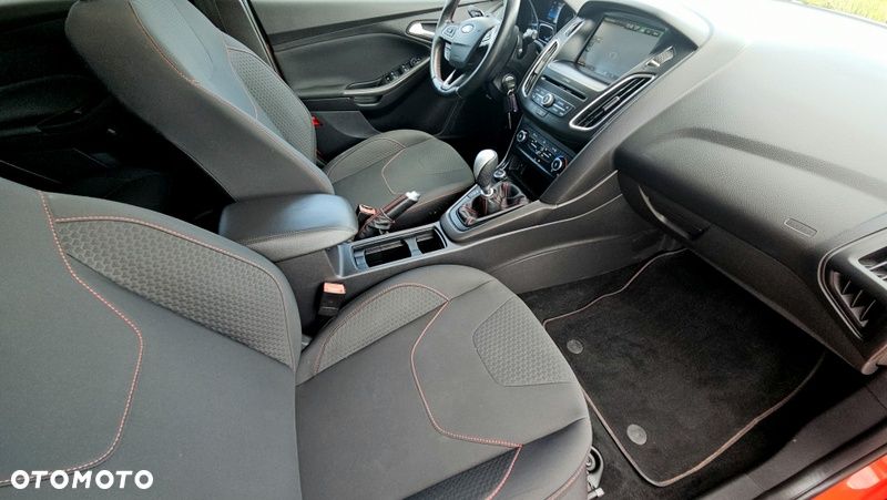 Ford Focus 1.5 TDCi ST-Line - 25