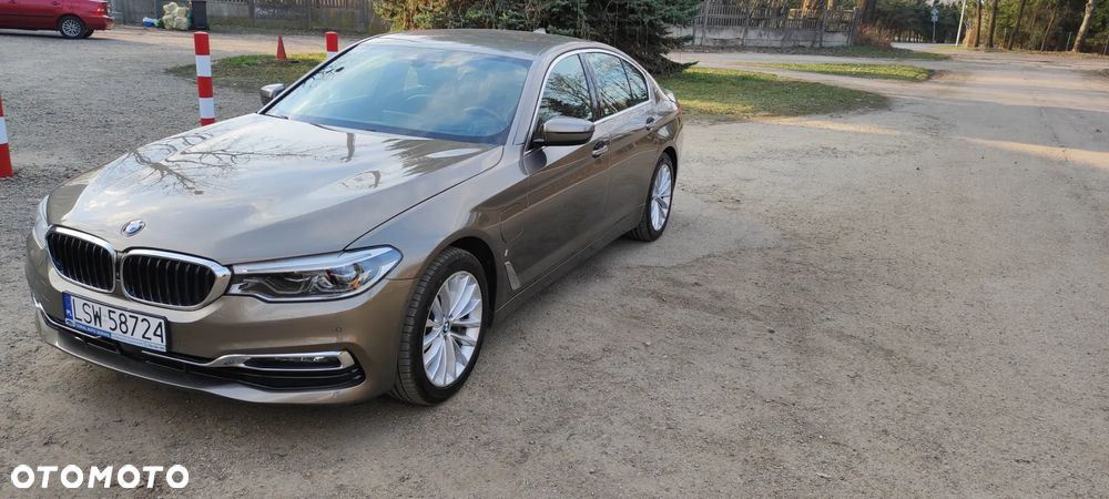 BMW Seria 5 530e iPerformance Luxury Line sport - 6