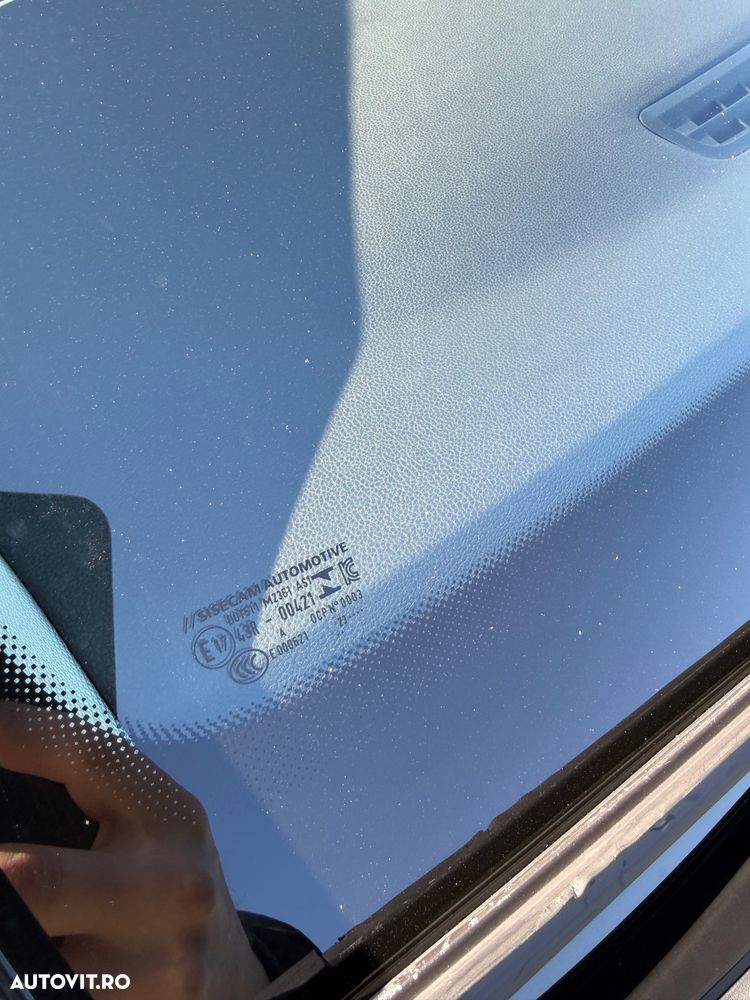 Volkswagen Golf 1.6 TDI DPF Comfortline - 19