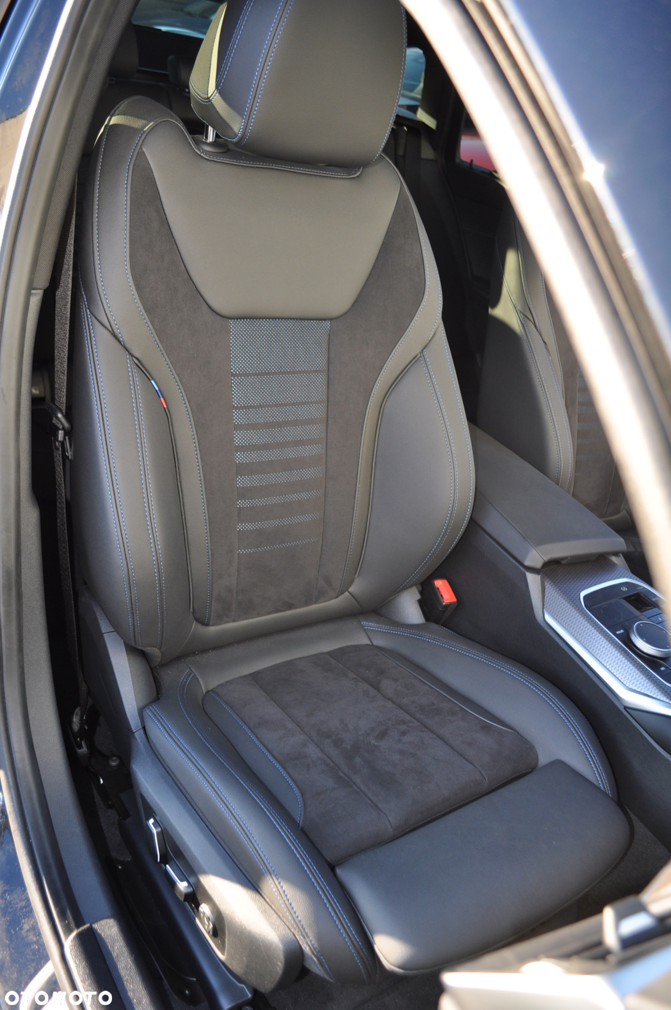 BMW Seria 3 320d Touring xDrive M Sport - 39