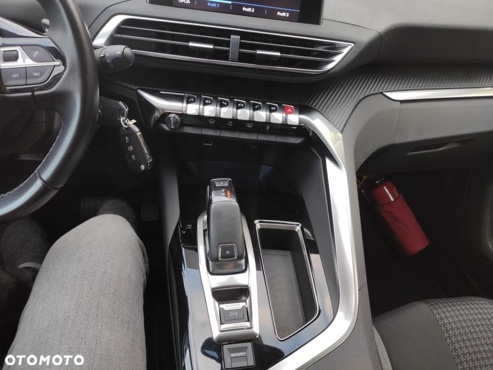 Peugeot 5008 1.2 PureTech Active S&S EAT8 - 25