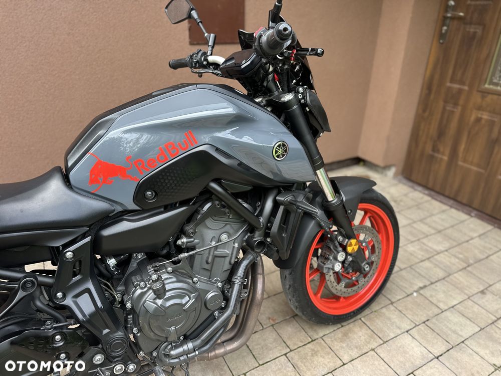 Yamaha MT - 7
