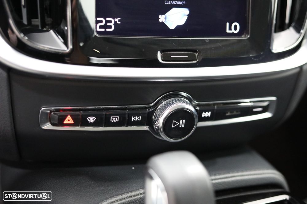 Volvo V60 2.0 T6 AWD TE Core - 20