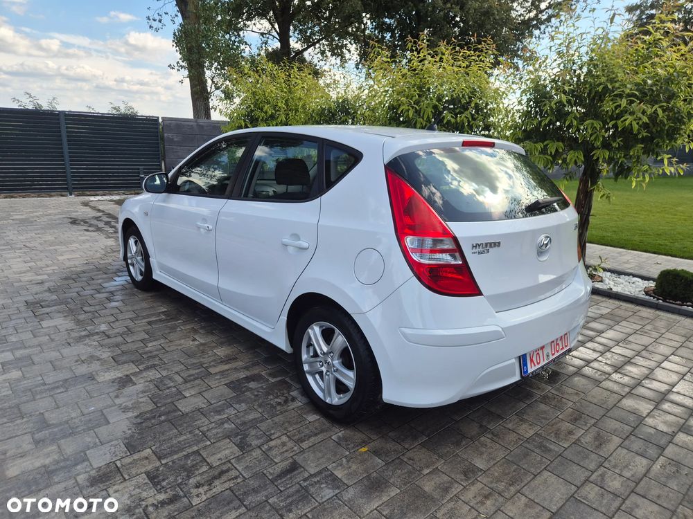 Hyundai i30 1.4 Comfort - 4