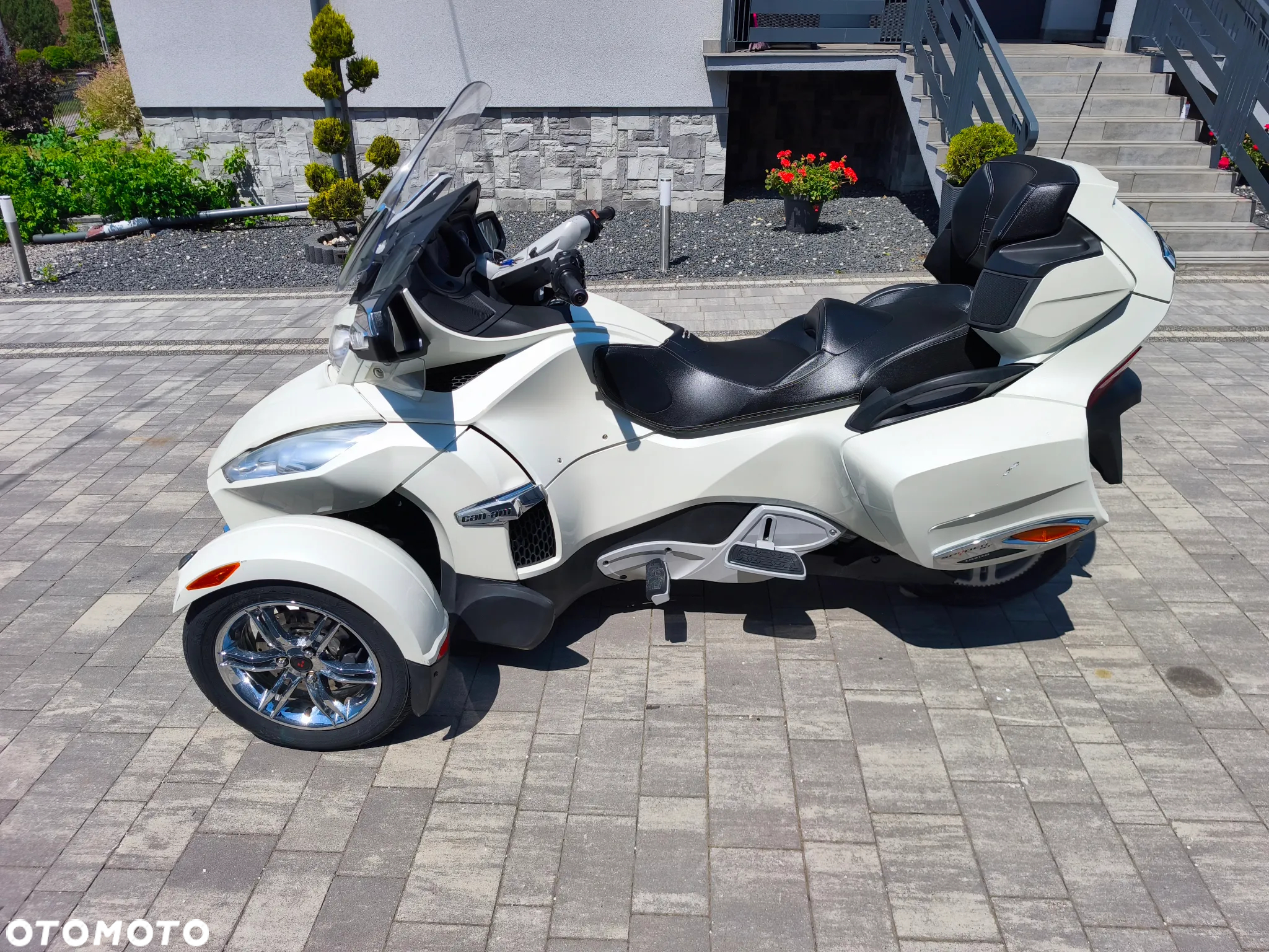 Can-Am Spyder - 14