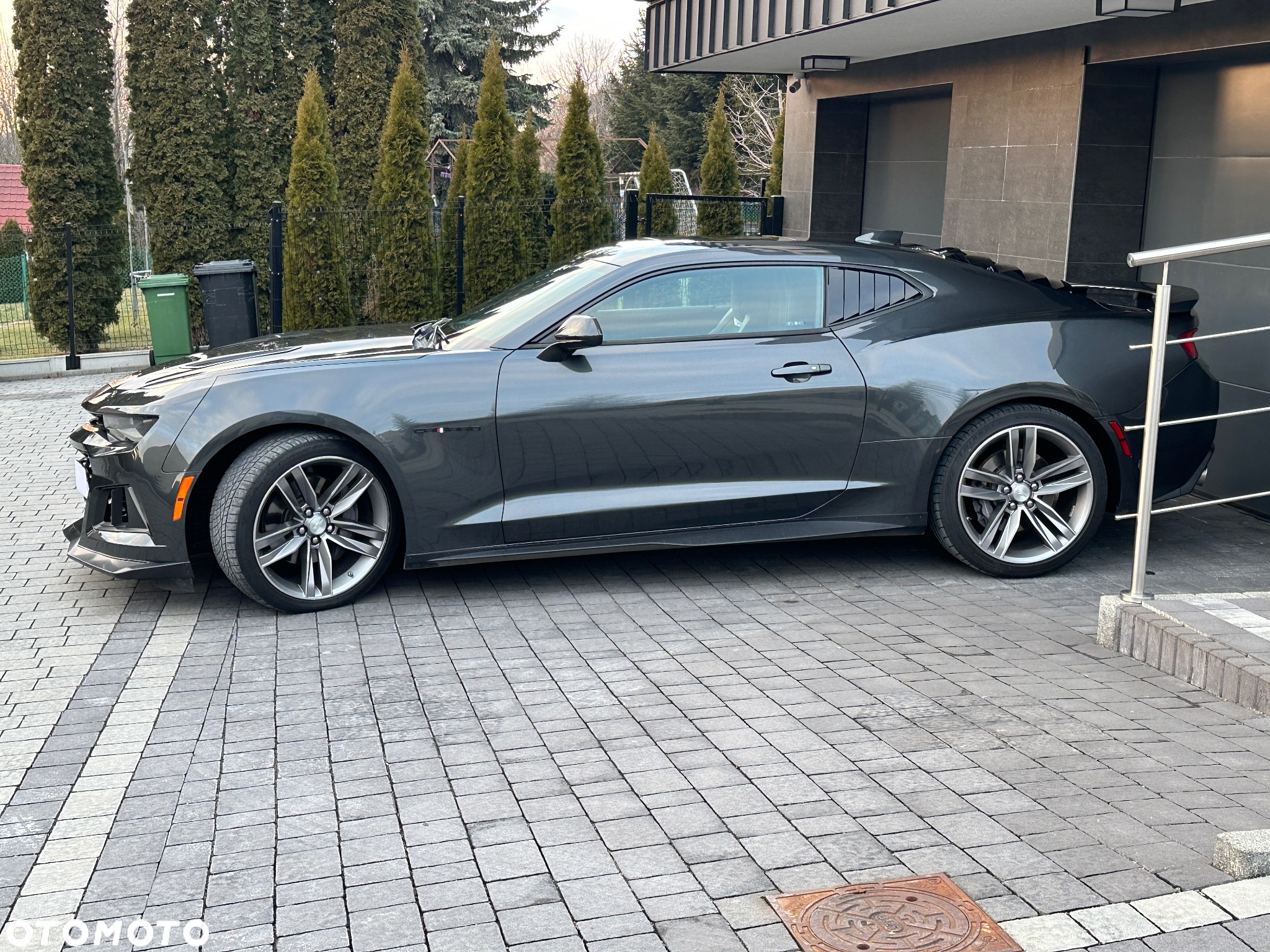 Chevrolet Camaro - 12