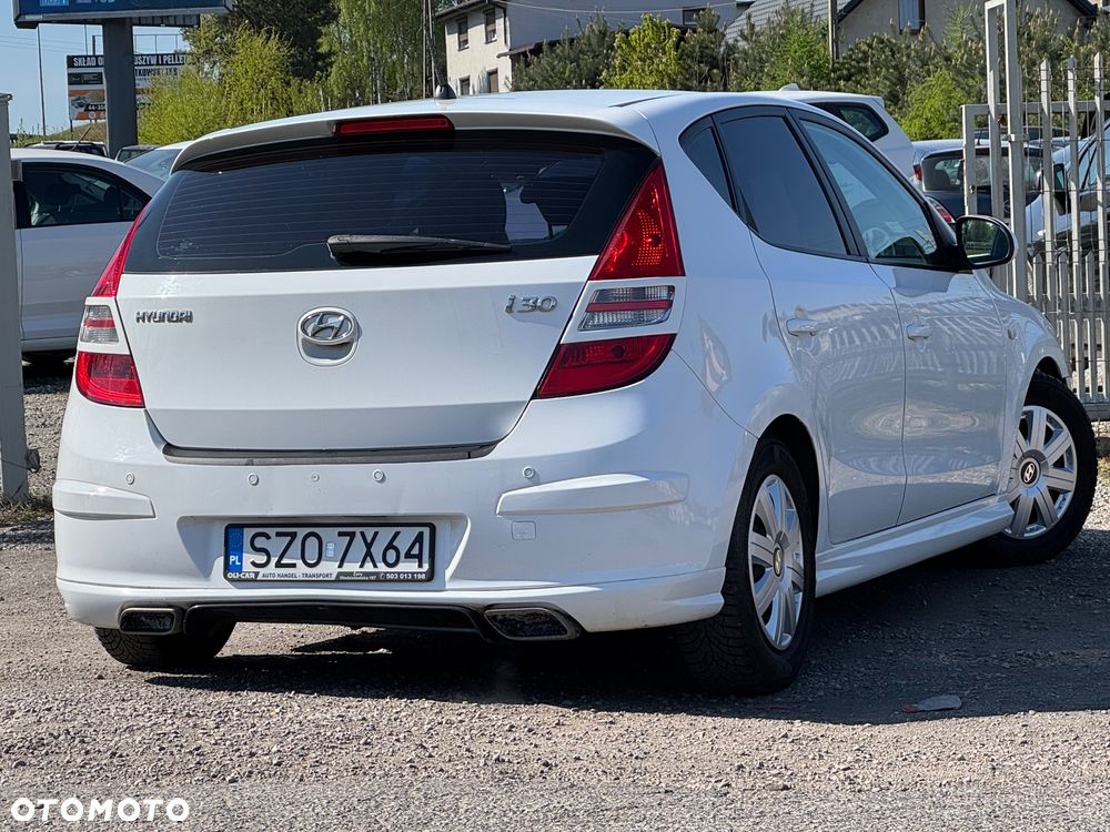 Hyundai i30 1.6 Classic + - 6