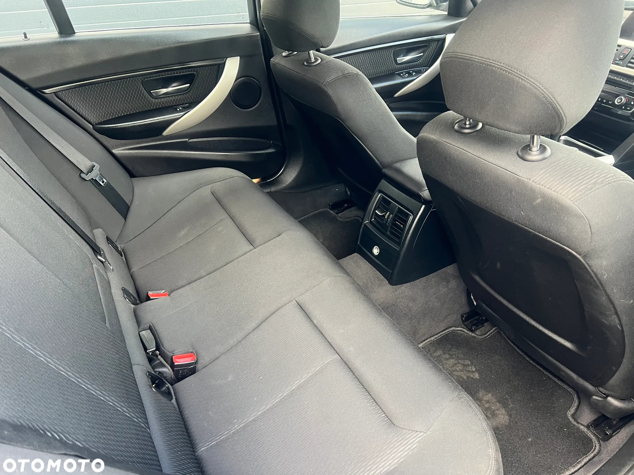 BMW Seria 3 325d - 15