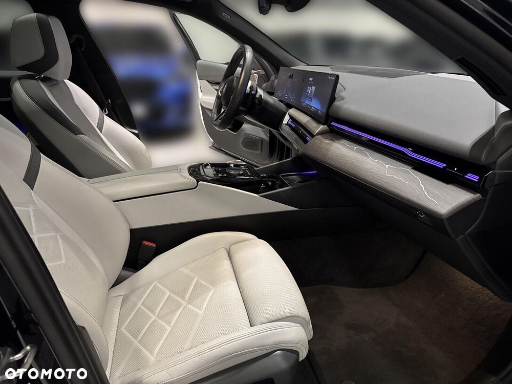 BMW Seria 5 - 23