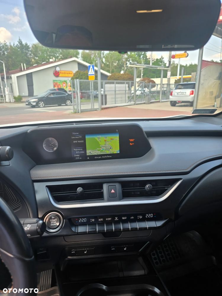 Lexus UX 200 GPF Business 2WD - 6