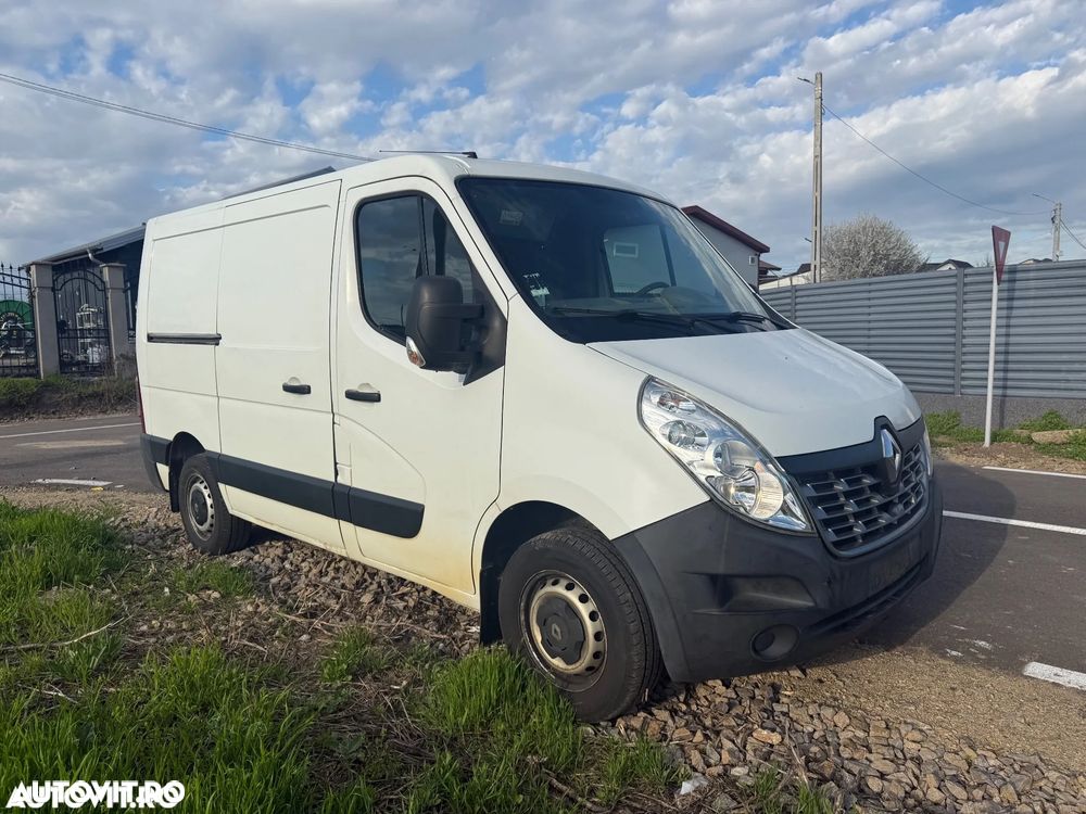 Renault Master 2.3 Combi 3,5t L2H2 8+1 locuri 4,7 m3 Confort - 2