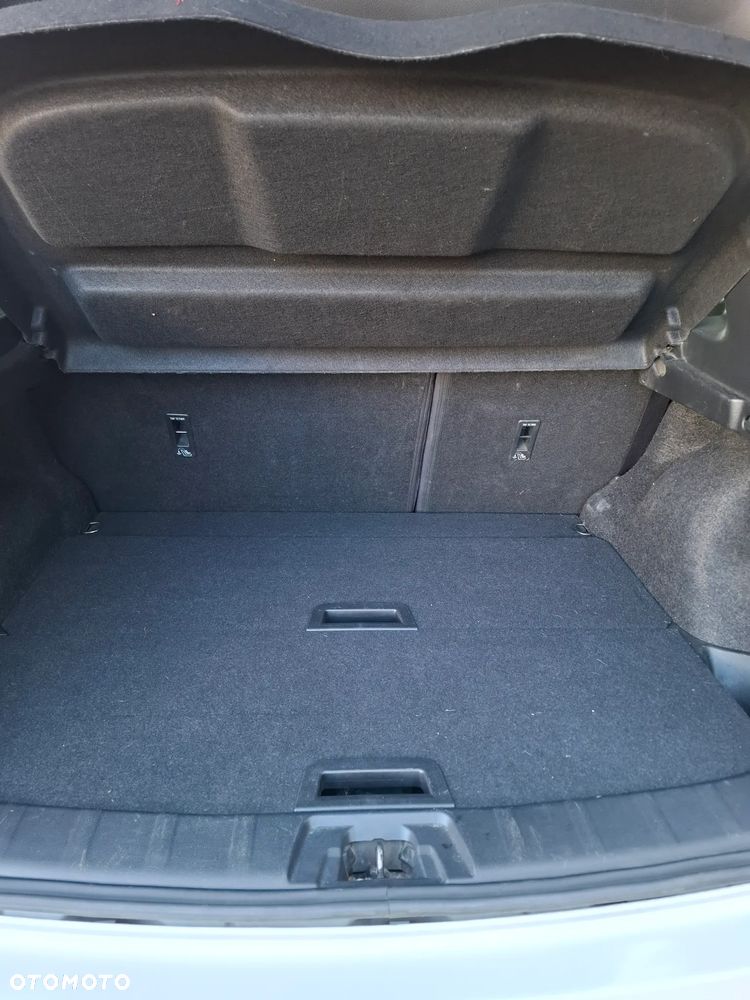 Nissan Qashqai ver-1-2-dig--t-acenta-eu6 - 15