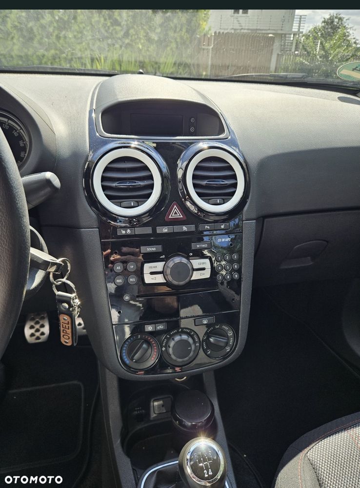 Opel Corsa - 21