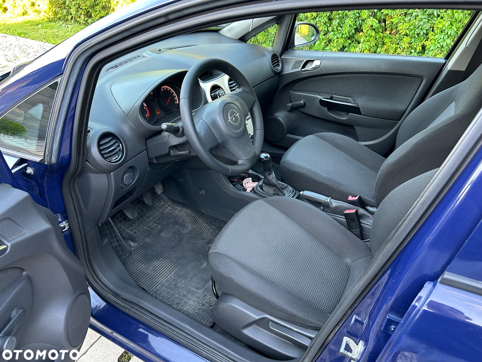 Opel Corsa 1.3 CDTI Essentia - 10