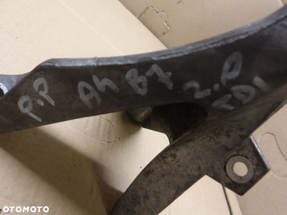 AUDI A4 B7 SEDAN 04-08 2.0TDI ŁAPA PODUSZKA SILNIKA PRAWY PRZÓD 8E0199308 - 2