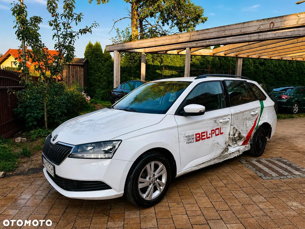 Skoda Fabia 1.0 TSI Style Color - 3