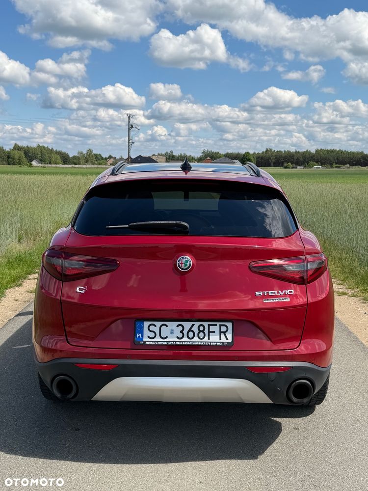 Alfa Romeo Stelvio 2.0 Turbo 16V AT8-Q4 Lusso Ti - 6