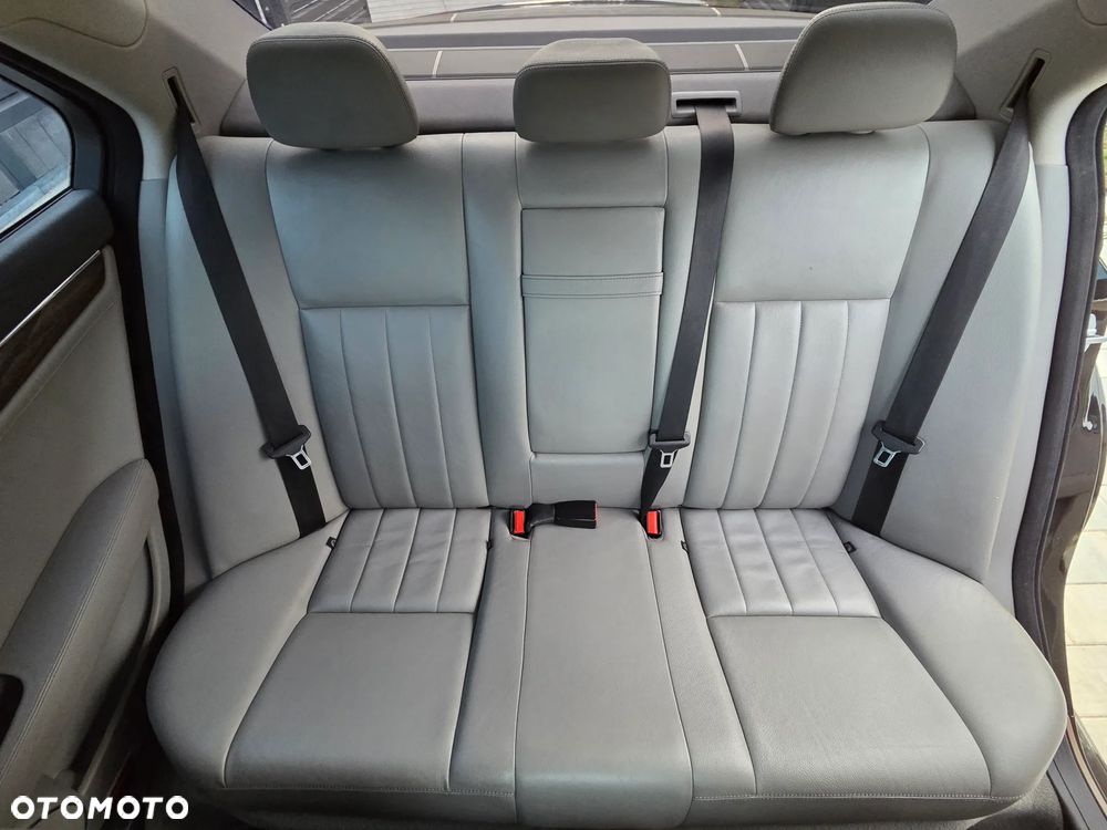 Mercedes-Benz Klasa C 220 CDI Elegance - 25