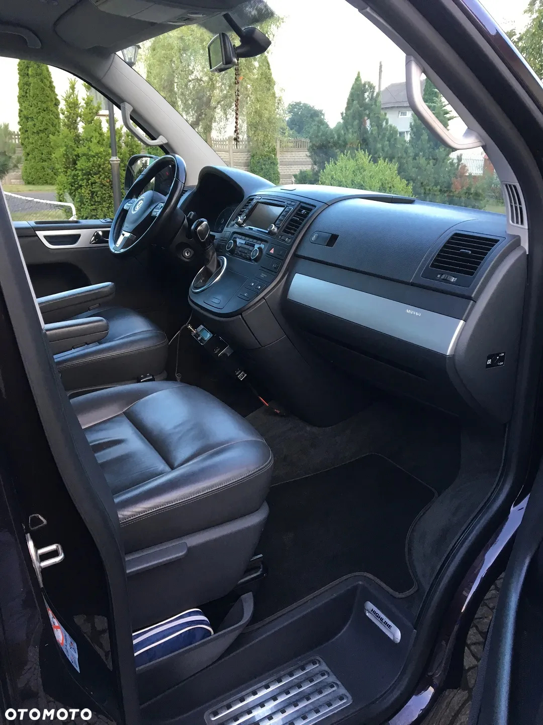 Volkswagen Multivan - 11