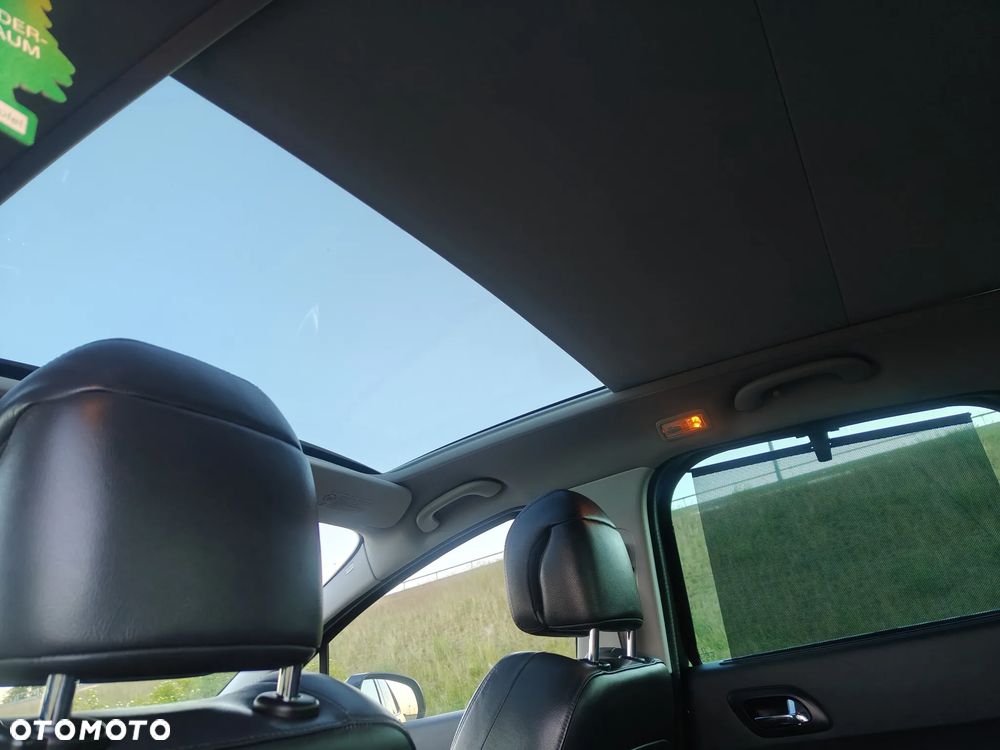 Peugeot 3008 HDi FAP 150 Roland Garros - 38