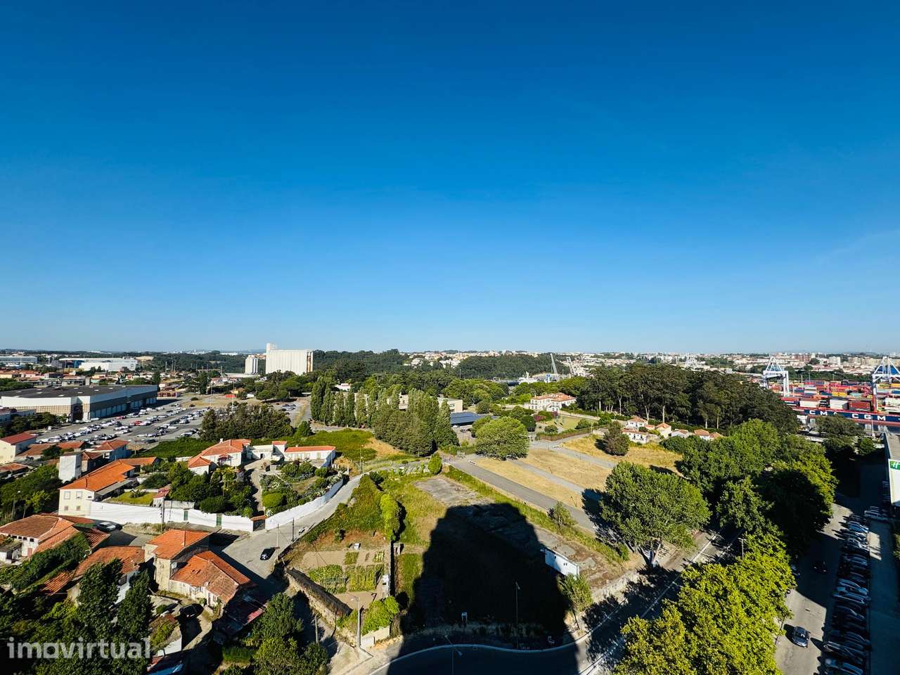 Arrendamento de apartamento t2 na Avenida Doutor António Macedo - Grande imagem: 4/36