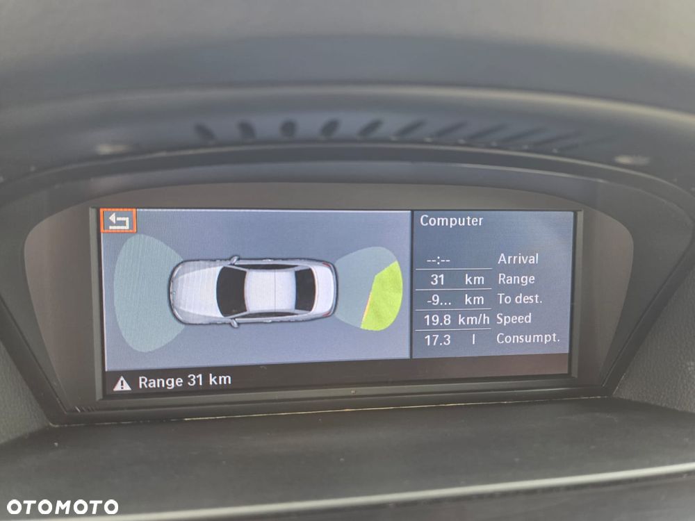 BMW Seria 3 330d - 25