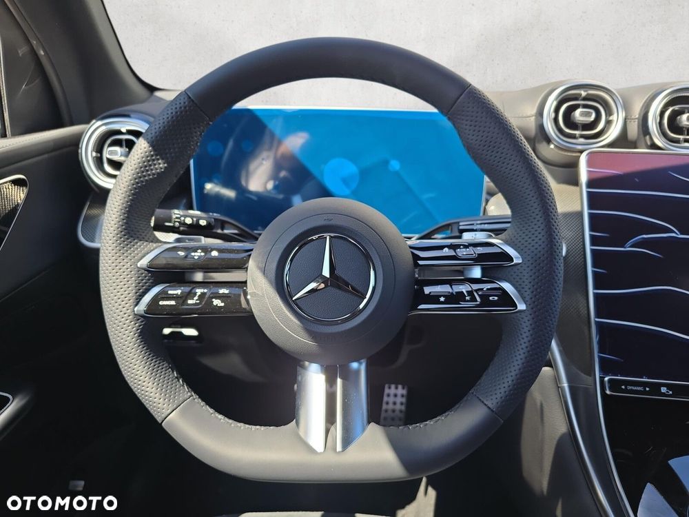 Mercedes-Benz GLC - 15