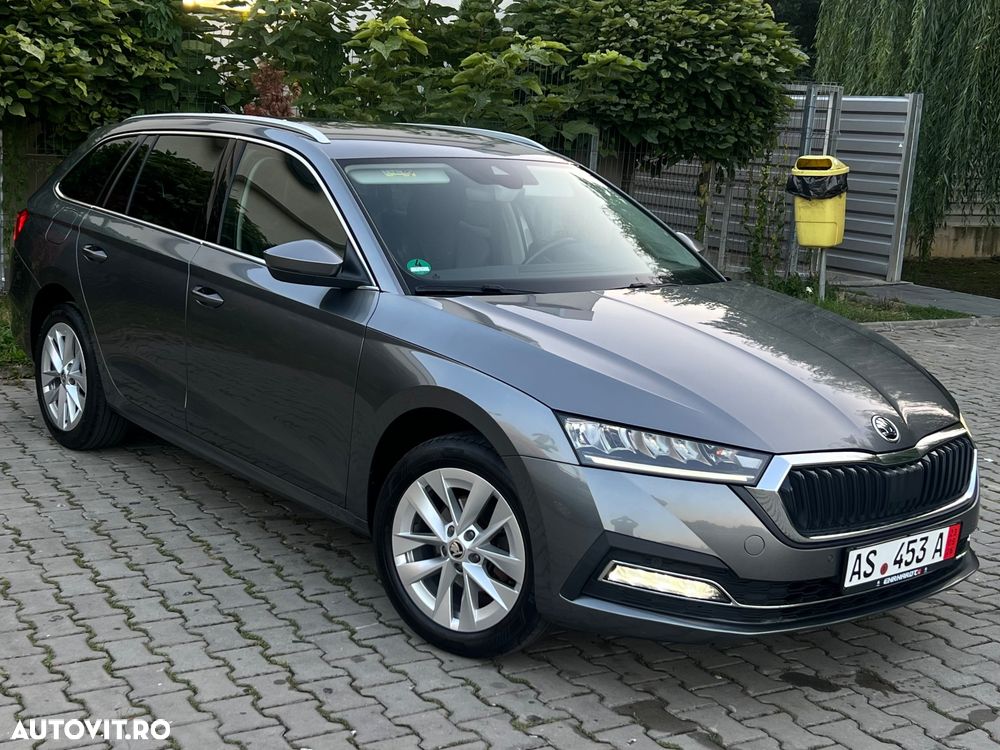 Skoda Octavia 2.0 TDI DSG Exclusive Plus - 2