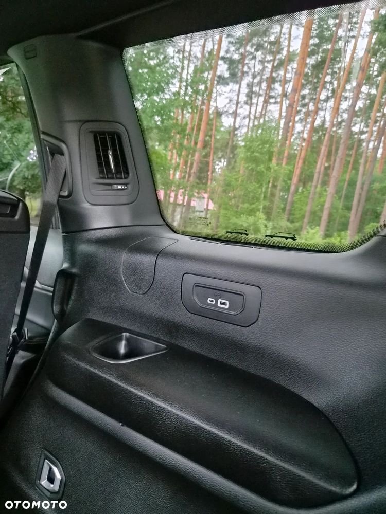Jeep Grand Cherokee - 19