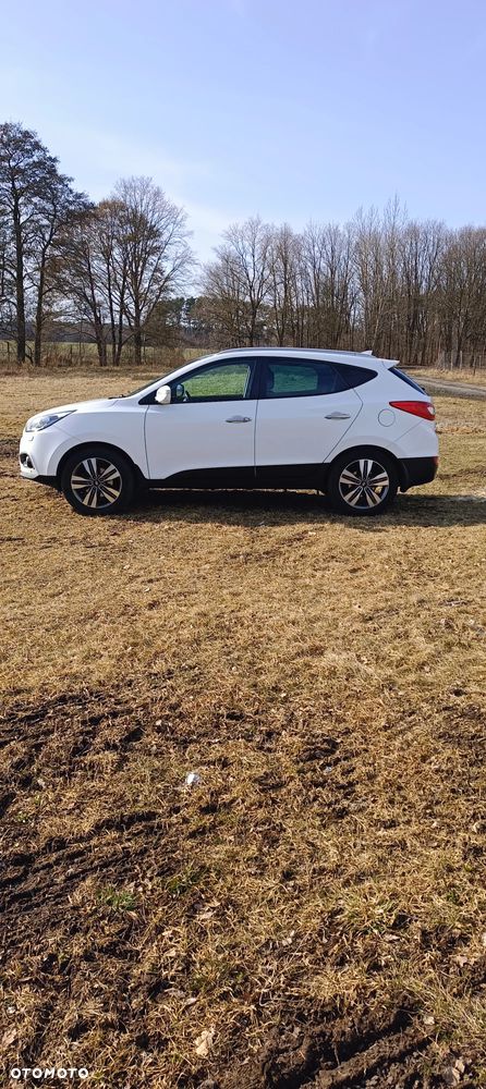 Hyundai ix35 2.0 CRDi Premium 4WD - 2