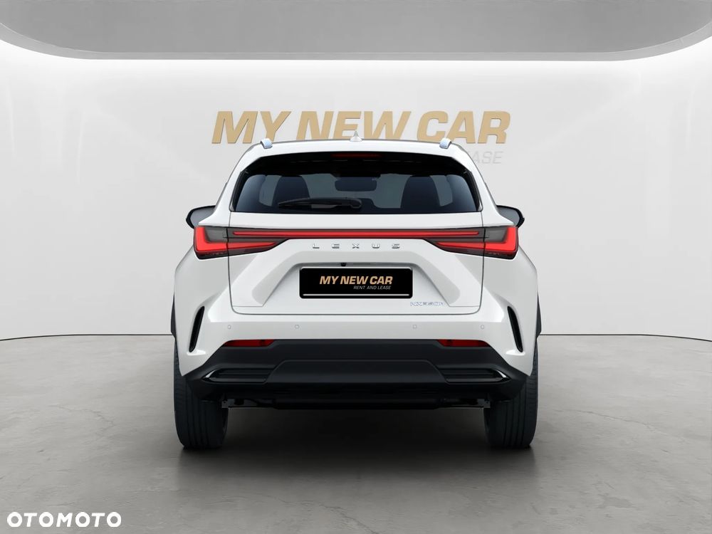 Lexus NX 350h Prestige AWD - 18