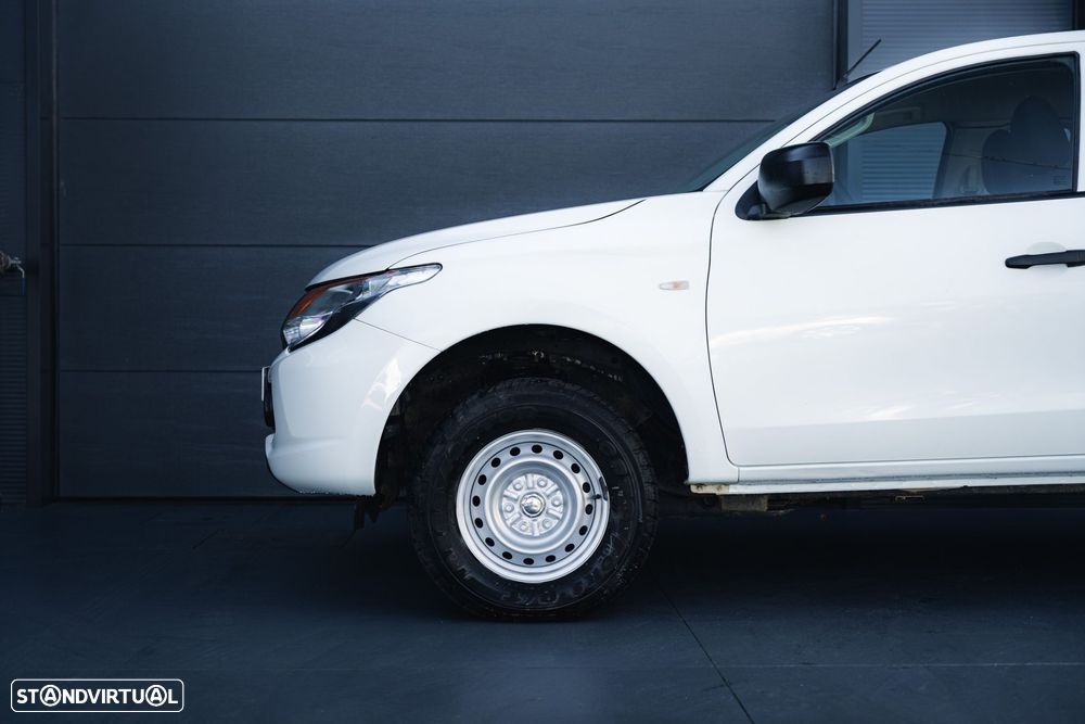 Mitsubishi L200 2.4 DI-D Club Invite 4WD - 34