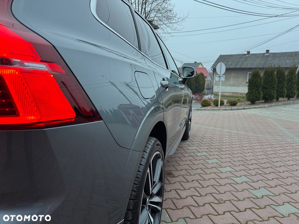 Volvo XC 60 D4 AWD Geartronic RDesign - 13