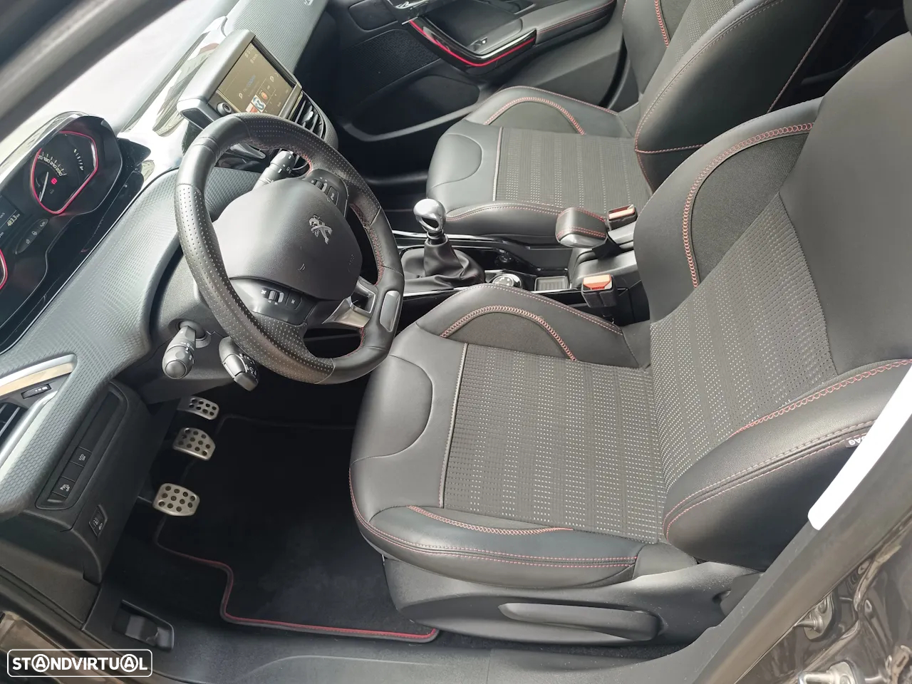 Peugeot 2008 1.2 PureTech GT Line - 9