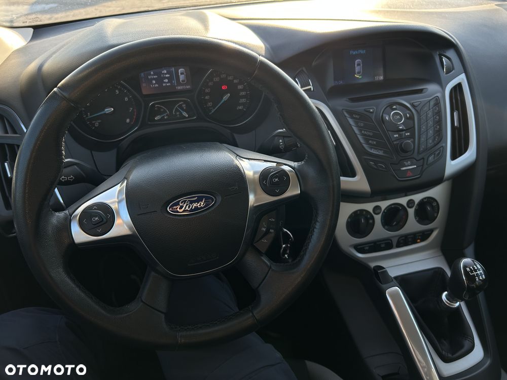 Ford Focus 1.6 EcoBoost Start-Stopp-System Champions Edition - 8