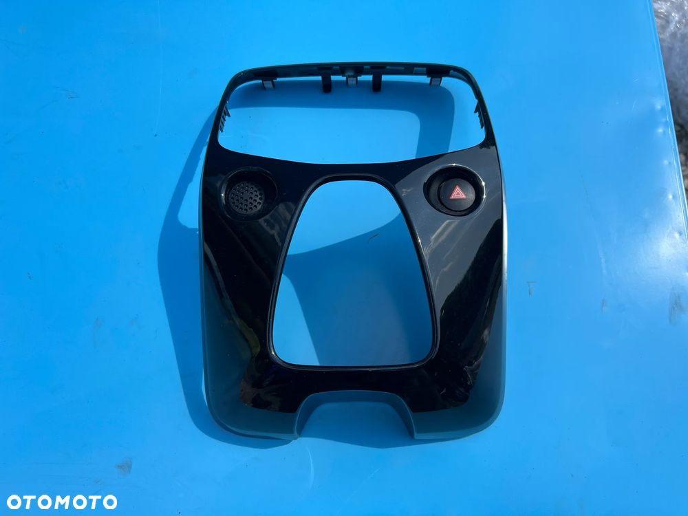 PANEL KONSOLA TOYOTA AYGO CITROEN C1 1389231X - 1