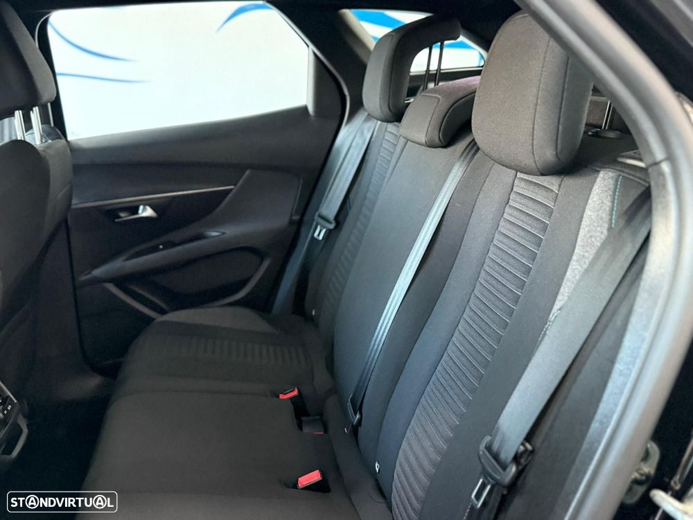Peugeot 3008 1.2 PureTech Allure EAT8 - 5